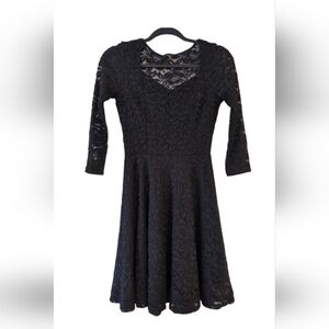 Soprano Lace Dress
